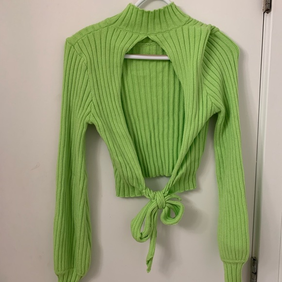 Green Turtleneck - Picture 3 of 6